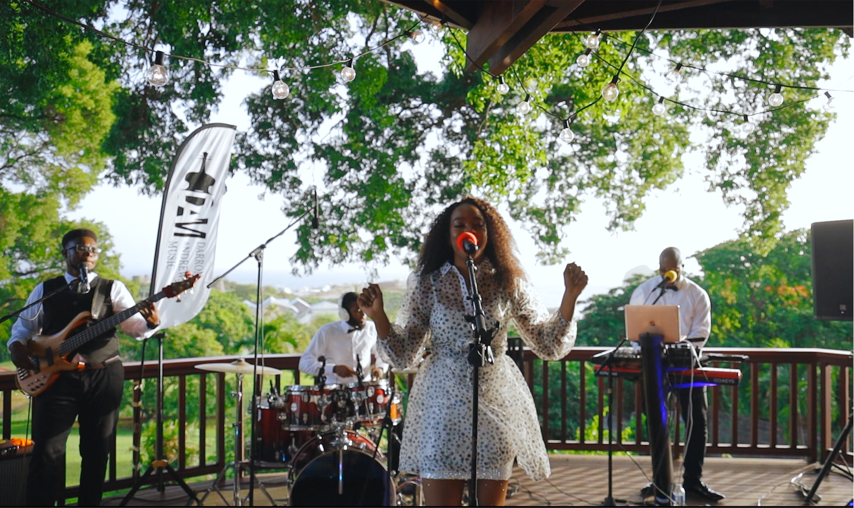 page1image1316049824