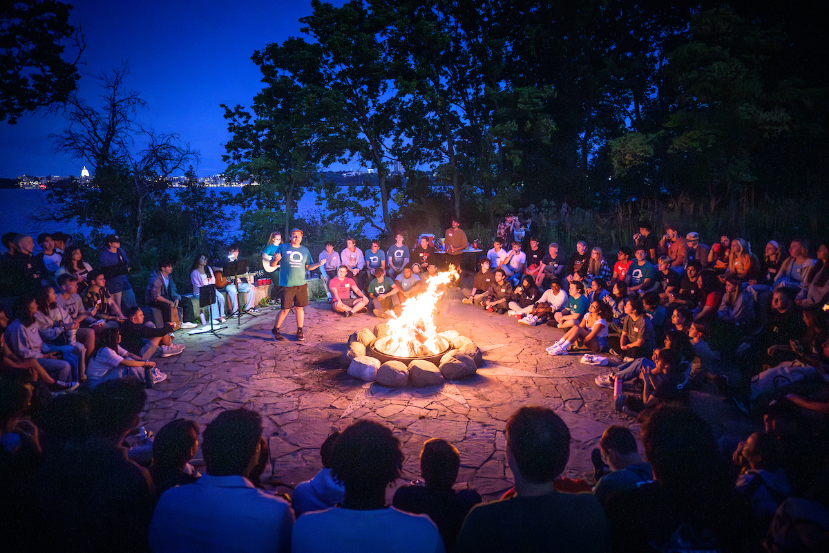 Introduce Newcomers Image