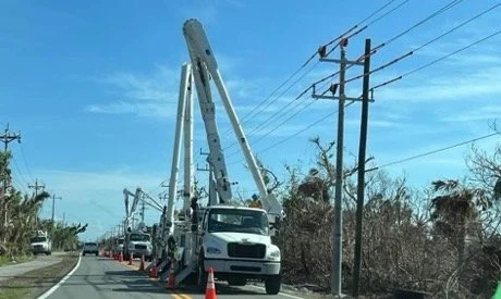 Sanibel Island distribution system bucket trucks