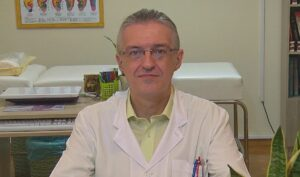 Ο φυσιάτρος Θεόδωρος Γκατζούνης που διδάσκει τα διαδικτυακά σεμινάρια Ανατομίας, Φυσιολογίας, Παθολογίας με ολιστική Προσέγγιση.