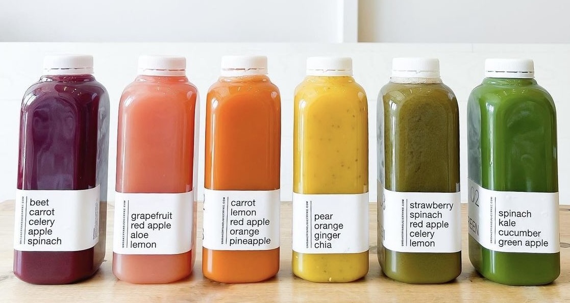 Gyümölcs és zöldség levek üvegekben